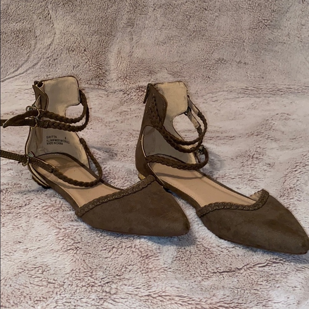 Flats with Triple Strap